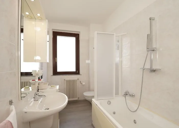 Mari By Interhome Apartamento Luino