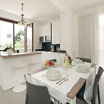 Apartmán Mari By Interhome Luino