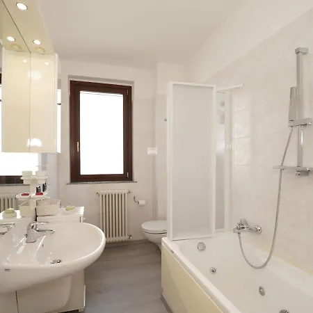 Mari By Interhome דירה לואינו